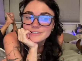queencassidyy webcam model stream image