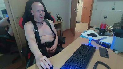 Piercing888 webcam model stream image