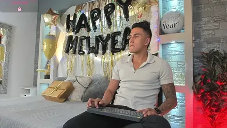 Aron_Bolt webcam model stream image