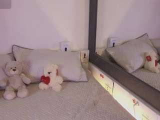 linoshka-1 webcam model stream image