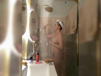 YourDreamWoman webcam model stream image