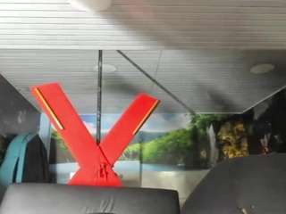 zakura-hot-18 webcam model stream image