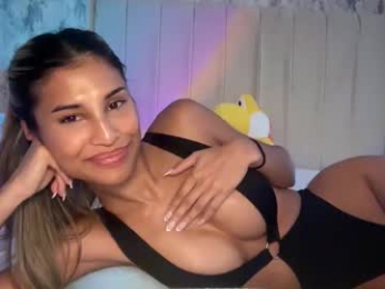 aniishaa webcam model stream image