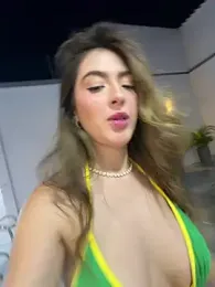 EmmaJhoons webcam model stream image