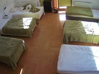 voyeurcam-julmodels-bed-6 webcam model stream image