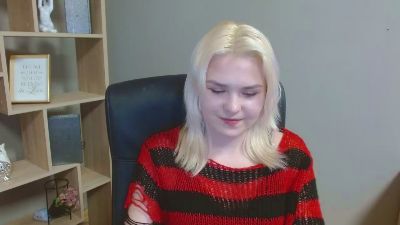 SweetLilyxo webcam model stream image