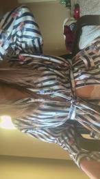 Adrianaxxxx webcam cam4 model stream image