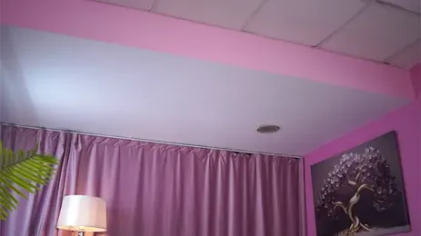 LaraBrynn webcam stripchat model stream image