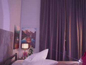 telladreamer_ webcam model stream image