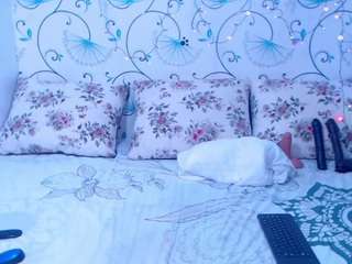 sandrax webcam model stream image