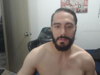 Jusstin I webcam model stream image