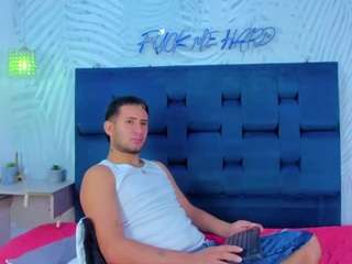 cute-menssex webcam model stream image