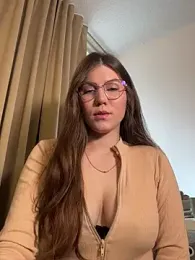 AmelieLaurent_ webcam model stream image