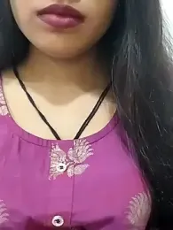 Maahhii_2 webcam model stream image