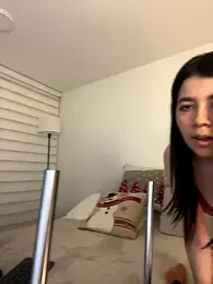 saori_10 webcam model stream image