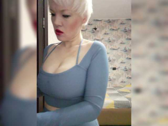 Snovidica webcam bongacams model stream image