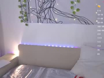 tayasha webcam model stream image