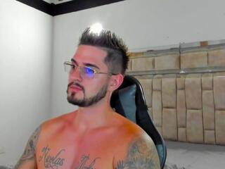 Ashton Muller webcam model stream image