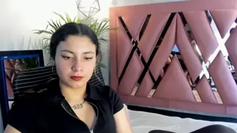 Lia_14_ webcam model stream image