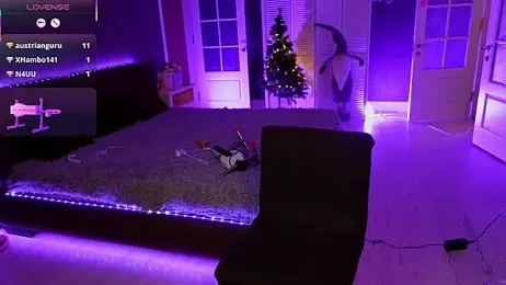 LisaElfy webcam model stream image