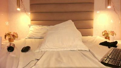 Emma_Jhons webcam model stream image