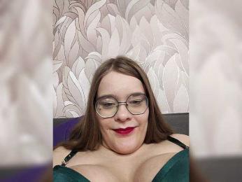 VikiMeow webcam model stream image