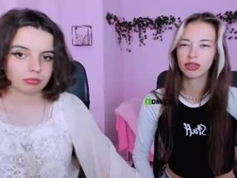 lia_dream_ webcam model stream image