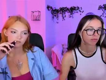 lia_dream_ webcam model stream image