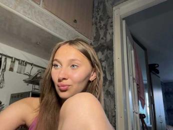 enchanty-shawty webcam bongacams model stream image