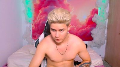 AlexPierss webcam model stream image