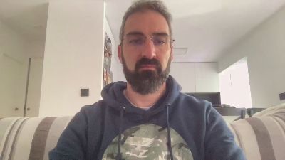 v1c70r1985 webcam model stream image