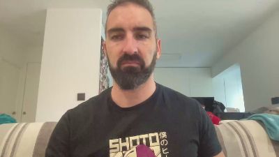 v1c70r1985 webcam model stream image