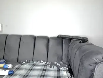 Pearl_00 webcam model stream image