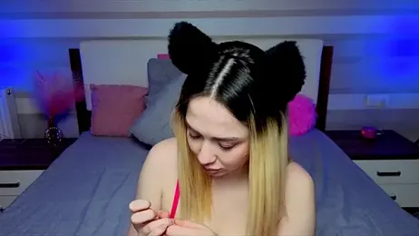 AriaSugar webcam model stream image