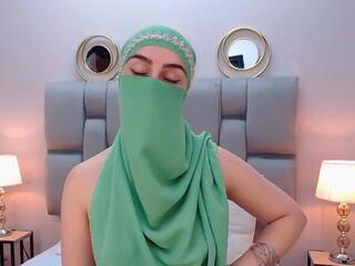 Aliah Manzur webcam model stream image