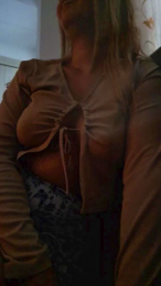 Tania__honey webcam cam4 model stream image