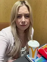 CherryAuroraa webcam stripchat model stream image