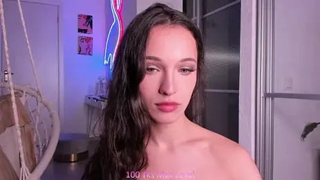 InnocentEvee webcam stripchat model stream image