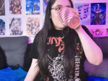 snowblack_ webcam model stream image