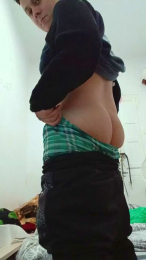 Luigplay webcam model stream image