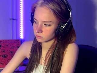 capricetatsuta webcam camsoda model stream image