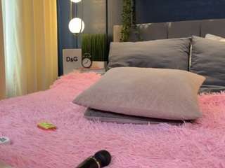 adriananochi webcam model stream image