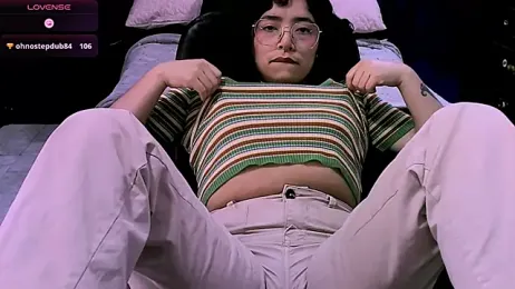 NinaYellow webcam model stream image