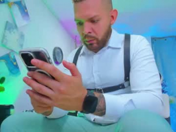 adil_aminn webcam model stream image