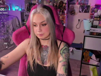 ChloeKohaku webcam model stream image