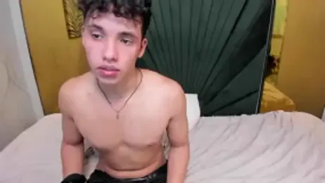 wildboy22_ webcam model stream image