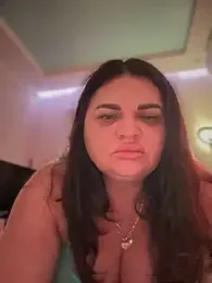 littleRikka webcam model stream image