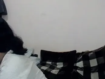 stripyapril webcam model stream image