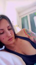 TuttiFrutty35 webcam model stream image