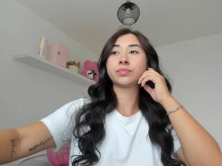 Alisson Mendez webcam model stream image